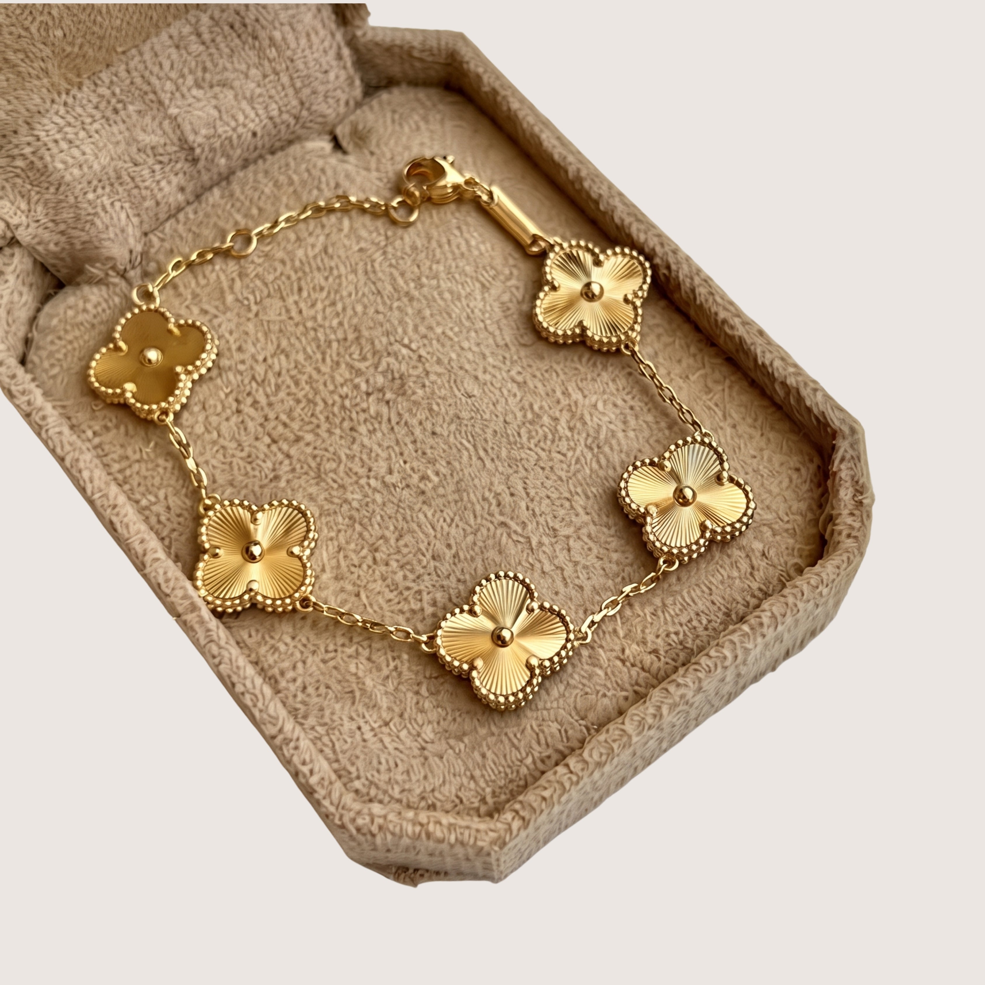 Gold Clover Charm Bracelet for Women | Anti-Tarnish Adjustable Bracelet | Lucky Floral Bracelet