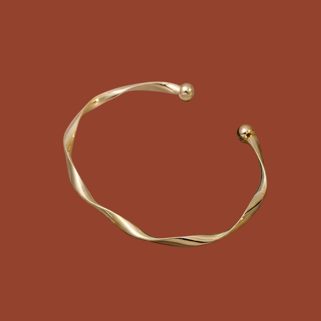 Minimalist Twisted Gold Cuff Bracelet for Women | Adjustable Anti-Tarnish Open Bangle