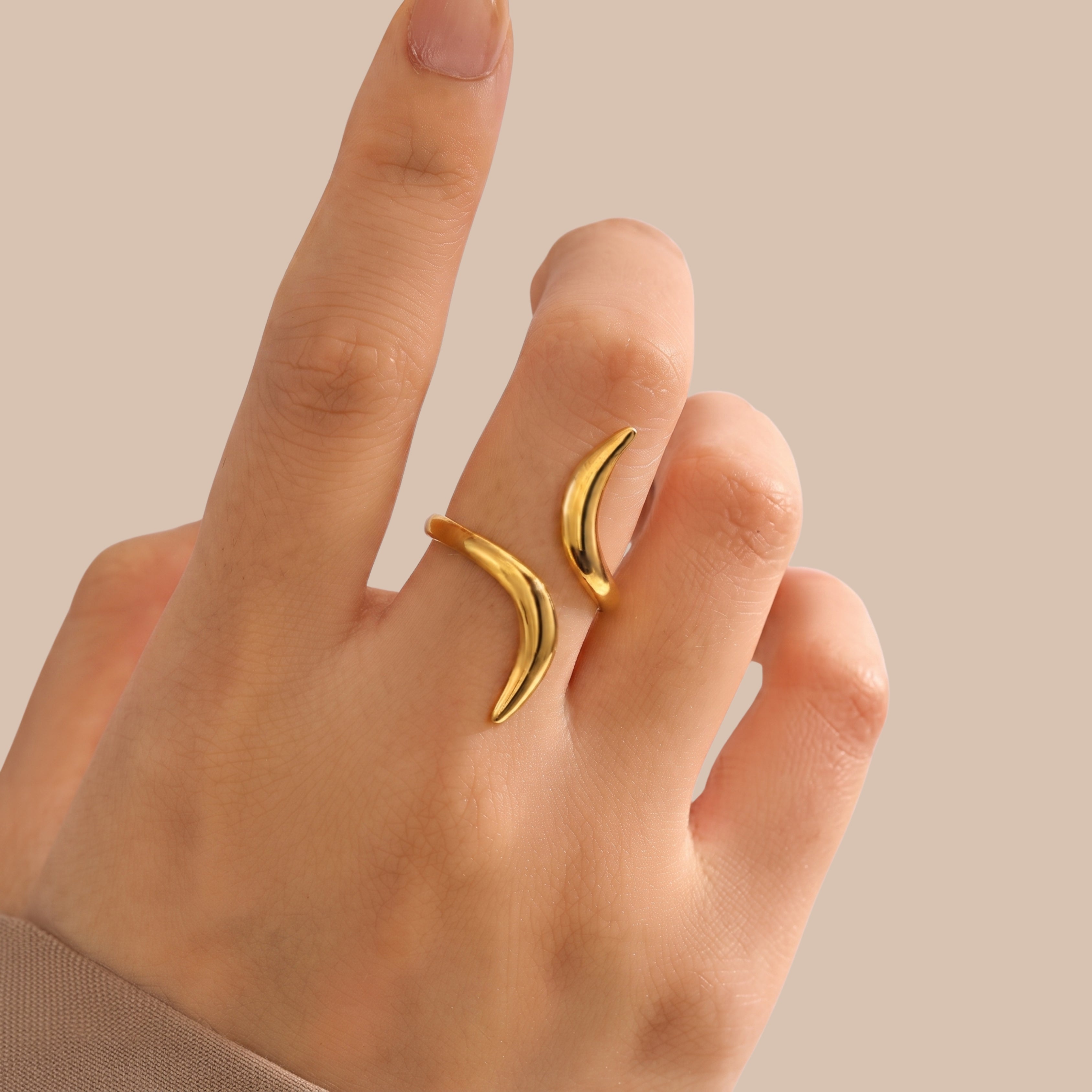 Modern Wave Adjustable Ring for Women | Anti-Tarnish Gold-Plated Minimalist Open Ring | Statement Fashion Jewelry